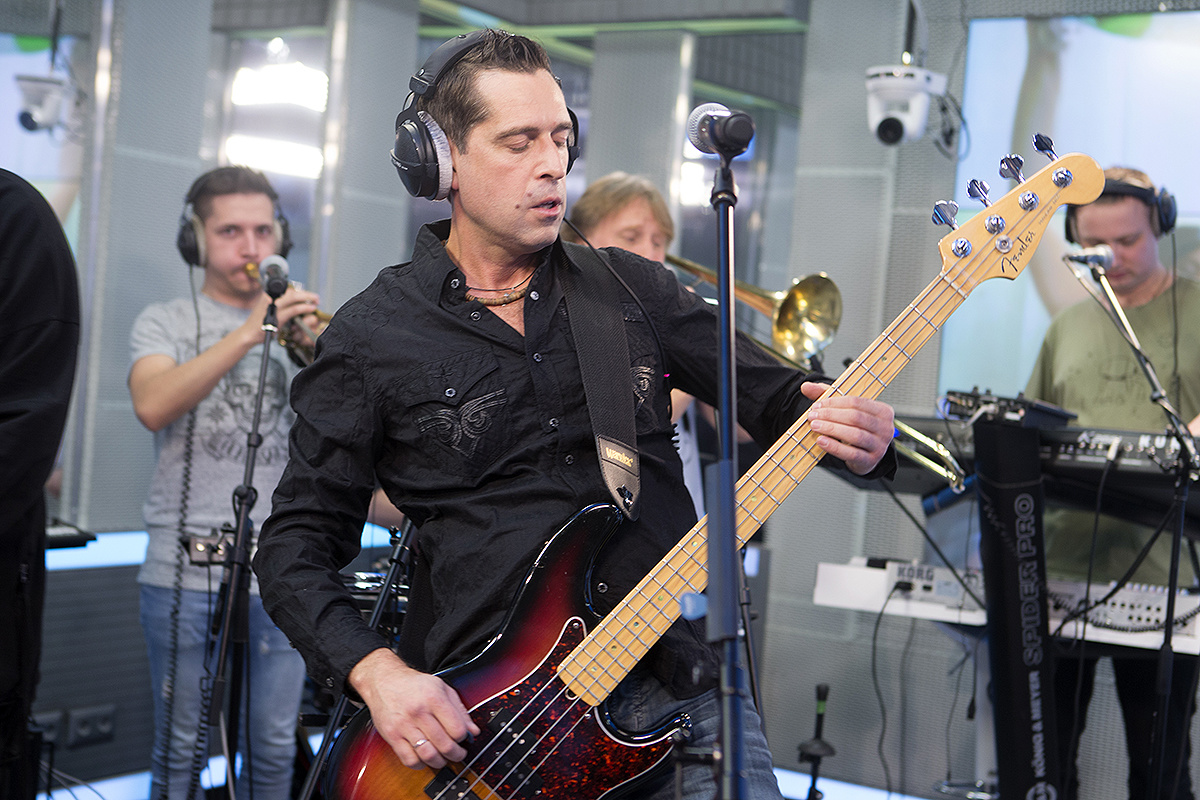 Ног 3 свело. Ногу свело 1991. Ногу свело! съешь моё сердце  2014. Ног 3 свело. Группа ногу свело!.